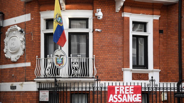 Ông chủ WikiLeaks sẽ phải rời khỏi đại sứ quán Ecuador tại London ảnh 1