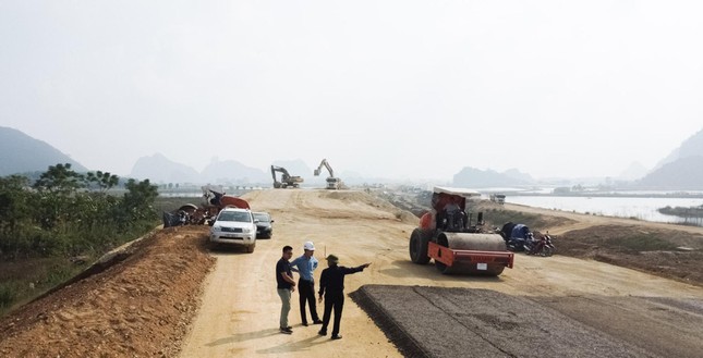 Chính thức ‘lỡ hẹn’ thông xe dự án cao tốc Mai Sơn - Quốc lộ 45 - Ảnh 1.