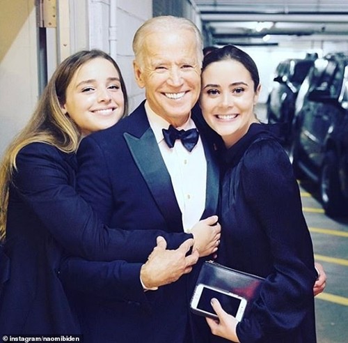 “Vũ khí bí mật” của ông Joe Biden trong kỳ bầu cử 2020: Cô sinh viên xinh đẹp này là ai? ảnh 3