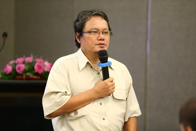 Có gì trong “Corona từ A đến Z: Đại dịch tim không đập thình thịch” của bác sĩ Nhi Đồng? ảnh 1