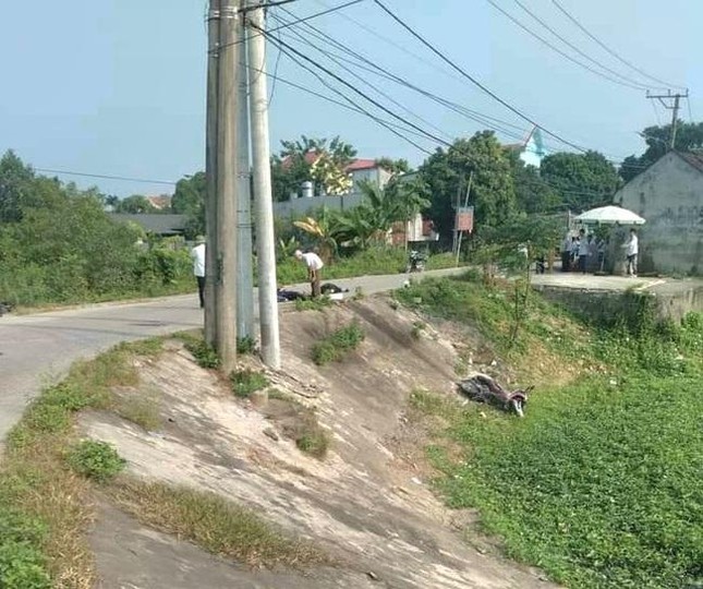 Tai nạn nghiêm trọng khiến 3 người tử vong ở Ninh Bình ảnh 1