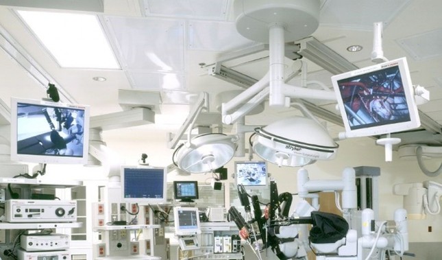 Đại biểu QH nói về bất cập trong việc mua sắm thiết bị y tế ảnh 1