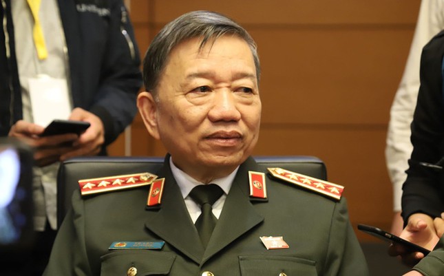 Vụ 39 người chết ở Anh: Chiều nay hoặc sáng mai có danh sách nạn nhân ảnh 1