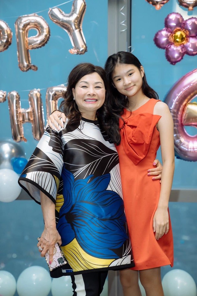 Con gái diễn viên Trương Ngọc Ánh: 14 tuổi đã cao 1m70, học trường quốc tế hơn nửa tỷ/năm ảnh 4
