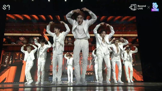 Concert của NCT 127: Triệu hồi đội hình SM Rookies, có một sân khấu khiến fan "mất ngủ" ảnh 1
