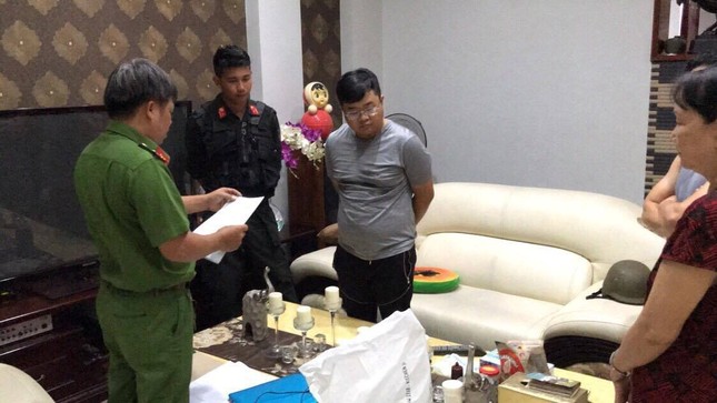 Chân dung 'dân chơi siêu xe' cầm đầu đường dây cá độ hàng trăm tỷ ảnh 2