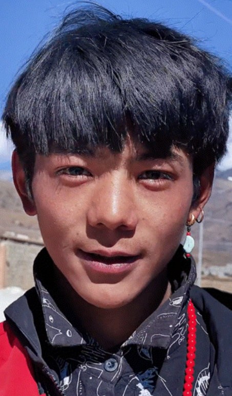 “Sáng Tạo Doanh 4” nhanh tay rước ngay hotboy người dân tộc đang làm hội chị em “mê mẩn“? ảnh 3