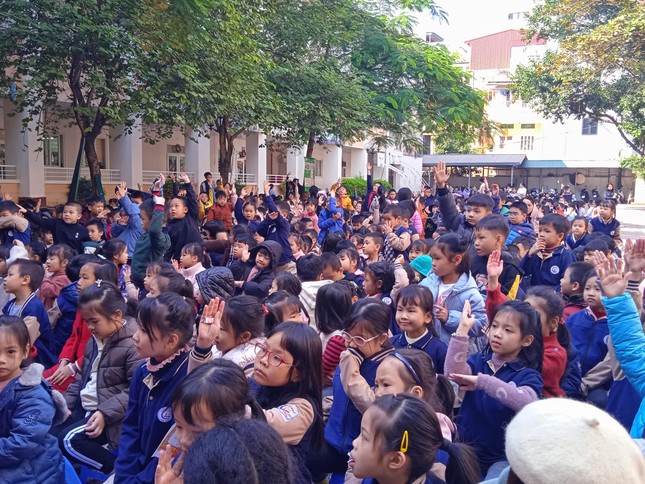 Hà Nội: Tween Tiểu học Cát Linh hào hứng kỷ niệm ngày thành lập Quân đội Nhân dân Việt Nam ảnh 6