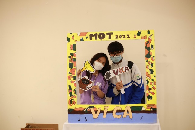 Teen Hà Nội mở hội sách gây quỹ từ thiện: Vừa đổi sách vừa chơi trò chơi, làm đồ handmade ảnh 9
