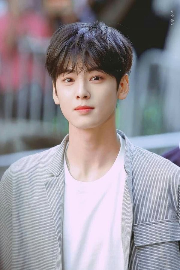 Sao Hàn 24H: Chanyeol tỉnh bơ trước thính “fan gơ”, Cha Eun Woo đóng phim làm từ webtoon ảnh 3