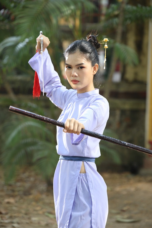 MV có bản sao Ngọc Trinh tham gia leo lên #2 Trending YouTube chỉ sau 2 ngày ảnh 3