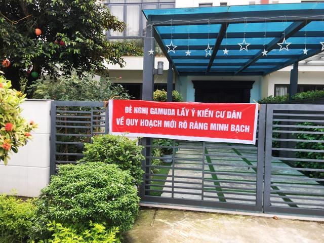 Cư dân căng băng rôn phản đối Gamuda Gardens lật kèo ảnh 2