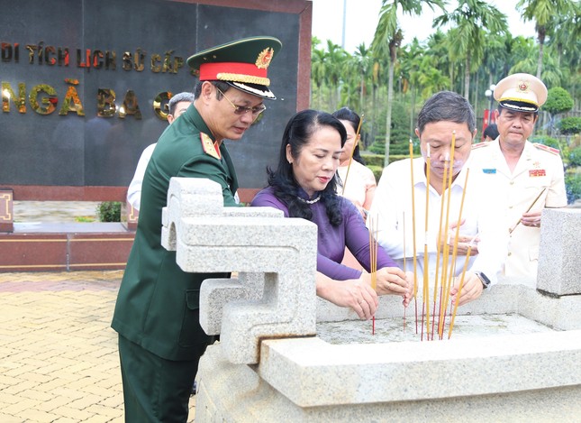 TPHCM: Tưởng nhớ công ơn nghĩa sĩ Nam Kỳ ảnh 4
