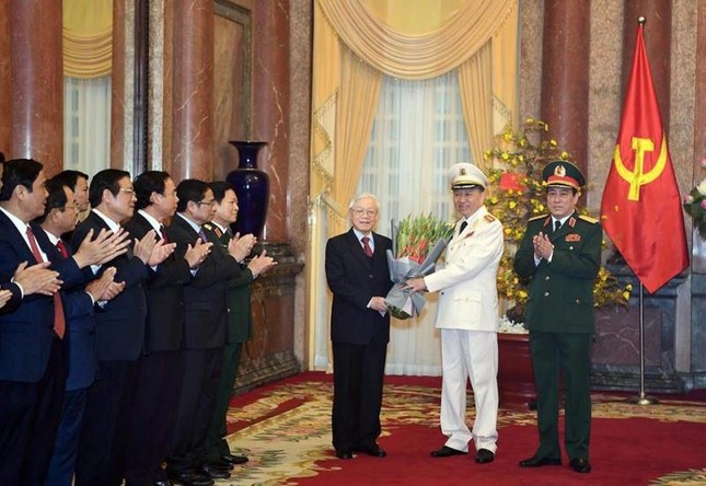 Phong Đại tướng cho Bộ trưởng Công an Tô Lâm và Chủ nhiệm TCCT Lương Cường ảnh 1