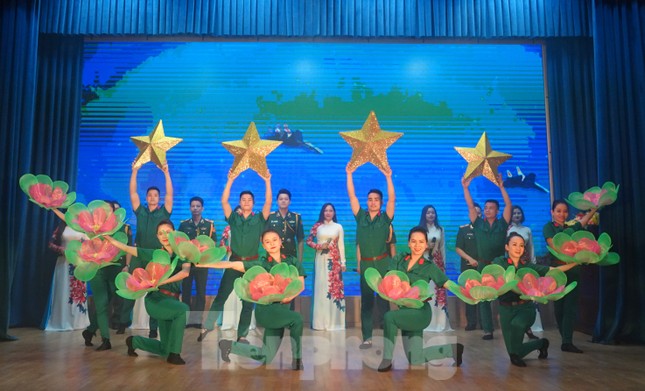 ‘Khúc tráng ca lặng lẽ’ của lính quân giới ảnh 7