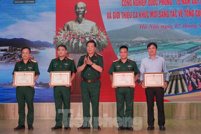 ‘Khúc tráng ca lặng lẽ’ của lính quân giới ảnh 2