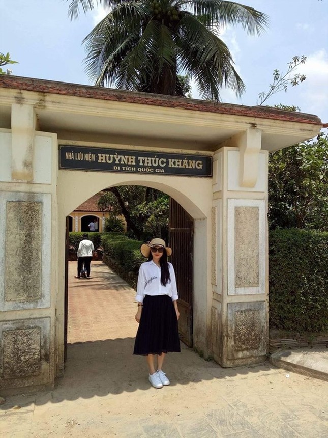 Giữa tin đồn rục rịch đám cưới, Nhã Phương lần thứ 2 về quê Trường Giang ảnh 3