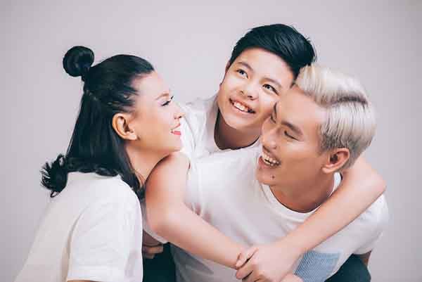 Cát Phượng tiết lộ sự thật 'cha đánh mẹ' gây sốc trên truyền hình ảnh 3