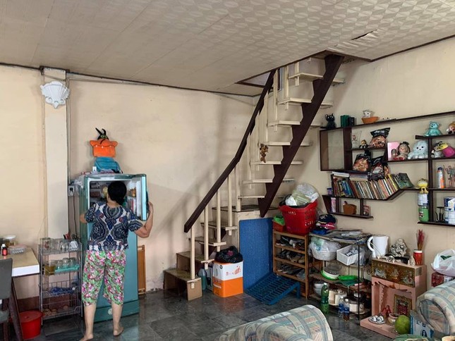 Nhà cũ hoang tàn bỗng hóa thành biệt thự với 650 triệu ảnh 2