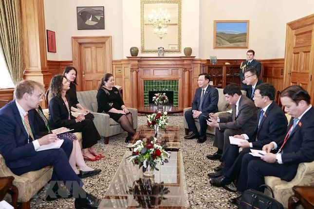 Chủ tịch Quốc hội Vương Đình Huệ hội kiến Toàn quyền New Zealand ảnh 4