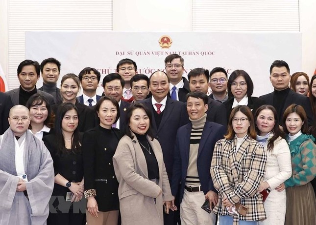 Hoạt động của Chủ tịch nước Nguyễn Xuân Phúc tại Hàn Quốc ảnh 12