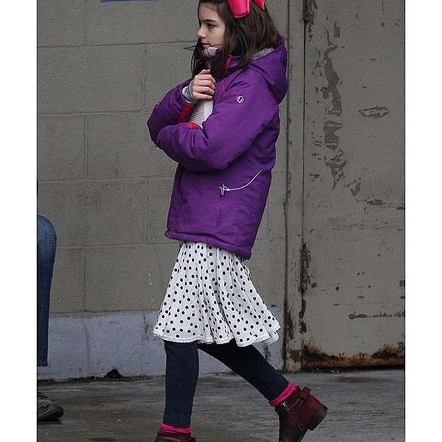 Cuộc sống thiếu tình cha của Suri Cruise, trái ngược Harper Beckham ảnh 13