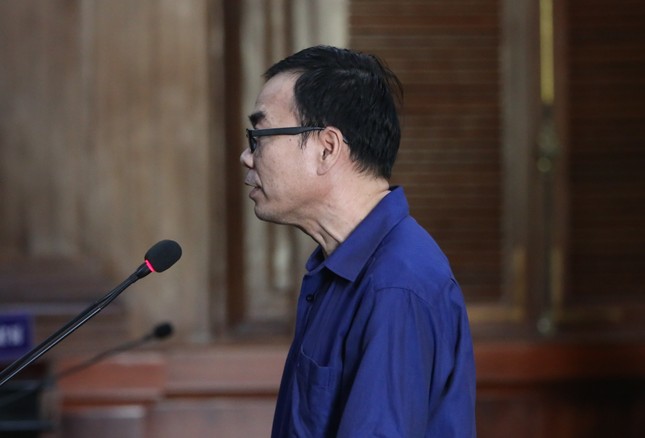 Cựu Phó chủ tịch TPHCM Nguyễn Hữu Tín hầu tòa liên quan đến Vũ 'nhôm' ảnh 3