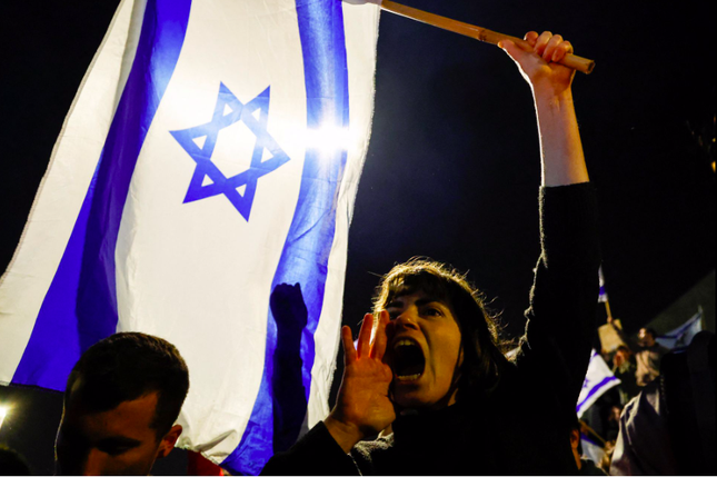 Thủ tướng Israel sa thải bộ trưởng quốc phòng, biểu tình bùng lên ngay trong đêm ảnh 1