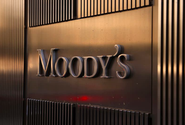 Moody’s hạ bậc xếp hạng hàng loạt ngân hàng Mỹ ảnh 1