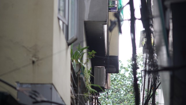 Cận cảnh hiện trường vụ cháy chung cư mini khiến hàng chục người thương vong ở Hà Nội ảnh 8