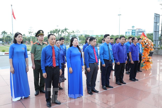 Đoàn đại biểu Đoàn Thanh niên 3 tỉnh nước bạn Lào chào xã giao lãnh đạo tỉnh Nghệ An ảnh 5