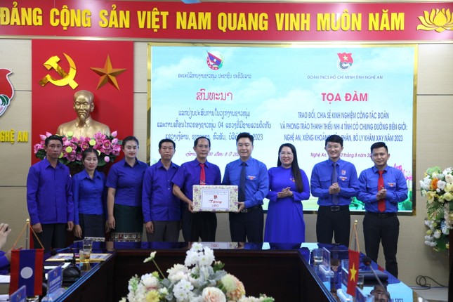 Tỉnh Đoàn Nghệ An và 3 tỉnh nước Lào ký biên bản ghi nhớ, phối hợp hoạt động ảnh 5