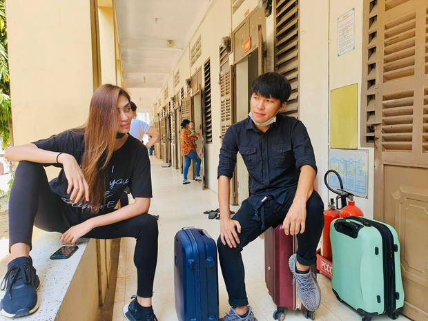 Võ Hoàng Yến chính thức “hòa nhập cộng đồng”, lạ lẫm như “nhà quê lên tỉnh“ ảnh 2