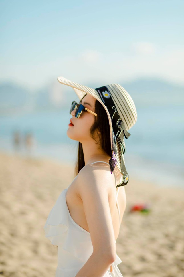 Huyền Helen - Hot girl “Kinh Công” gieo thương nhớ với nét đẹp khả ái ảnh 7