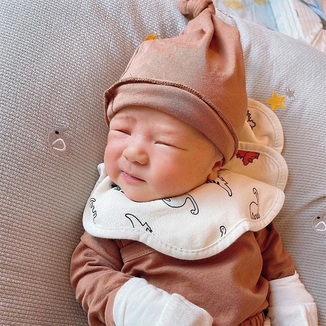 Tăng Thanh Hà diện trang phục xuyên thấu lạ mắt; Wowy ra Hà Nội “truy tìm” bác Lại Văn Sâm ảnh 24
