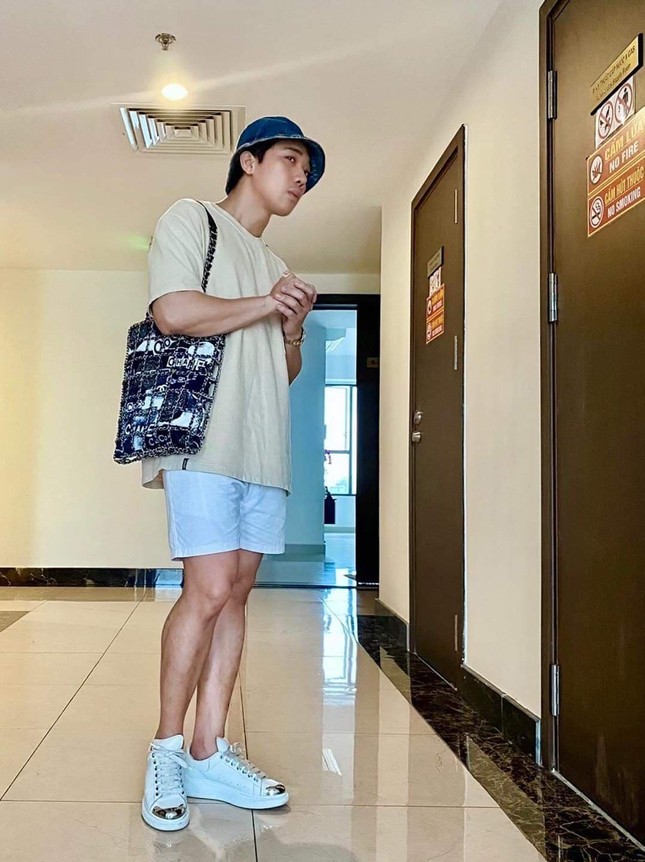 Đông Nhi tự tay may đồ cho con; Hồng Đăng diện đồ khoe hình như tài tử xứ Hàn ảnh 2