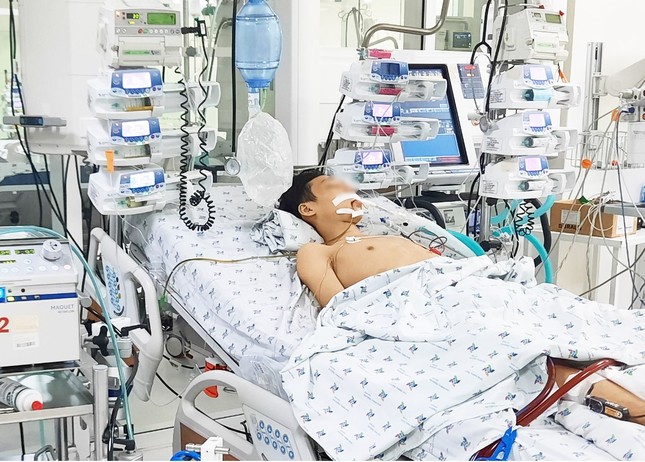 Nam sinh 15 tuổi suýt chết vì bệnh cực kỳ nguy hiểm, dấu hiệu cảnh báo chỉ đau bụng và mệt ảnh 1