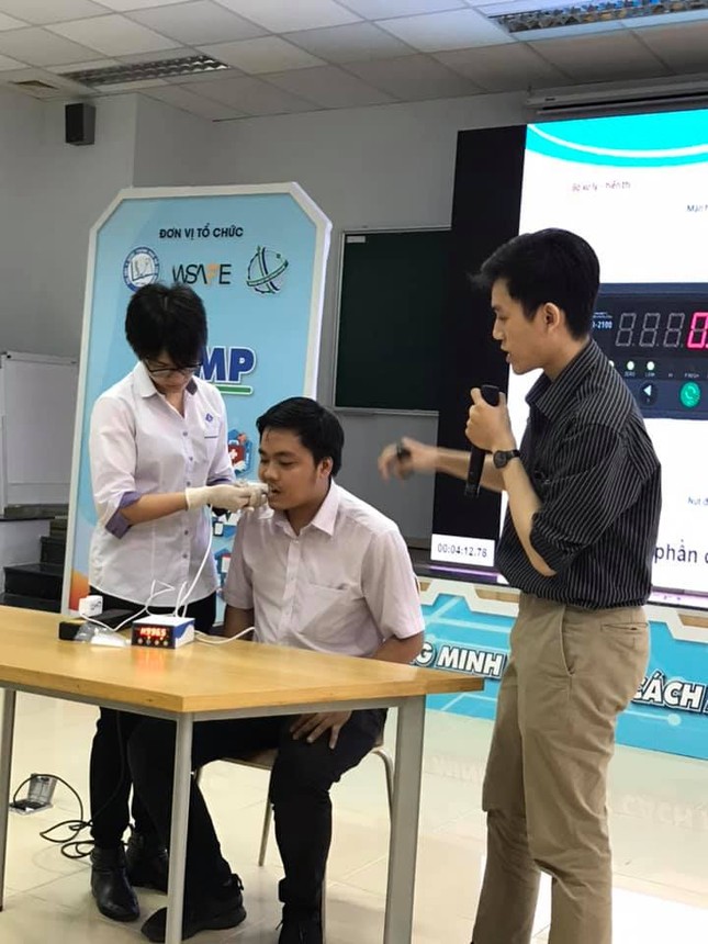 “Máy đo lực cắn ở người” giành giải Nhất iUMP 2020 ảnh 1
