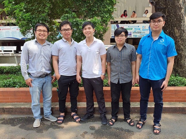 Sinh viên ĐHQG TP. HCM giành giải Nhì IEE REGION 10 ảnh 1