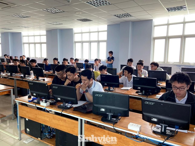 Sáng tạo là chìa khóa cho tương lai của sinh viên CNTT ảnh 1