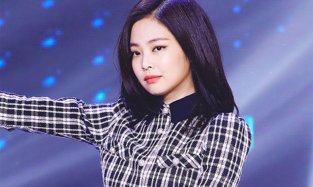 Bạn có bao giờ tự hỏi các họa tiết độc đáo trên những thiết kế thời trang từ đâu mà ra? ảnh 7