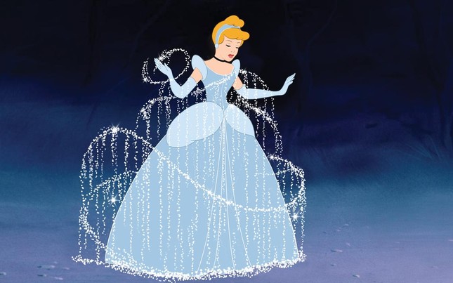 Lọ lem - công chúa "rắc thính" giỏi nhất Disney vs Ariel - cô gái yêu đơn phương ngây ngô ảnh 1