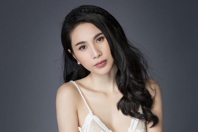 Thủy Tiên: Cát-xê ở bar chỉ 'sang' hơn show 'chuồng gà' một chút ảnh 2