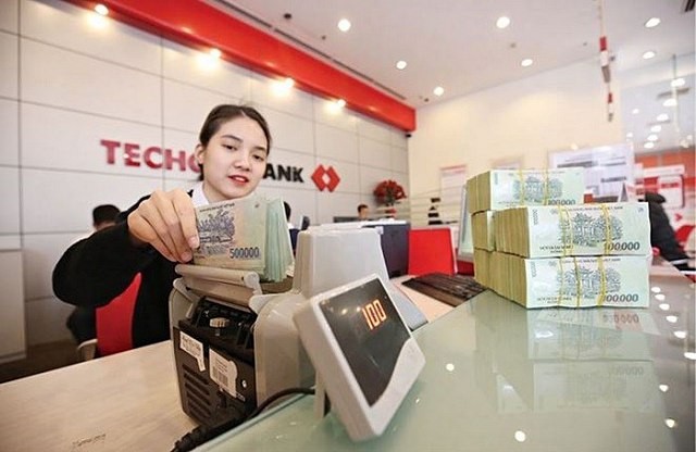 Lãi suất liên ngân hàng tăng mạnh ảnh 2