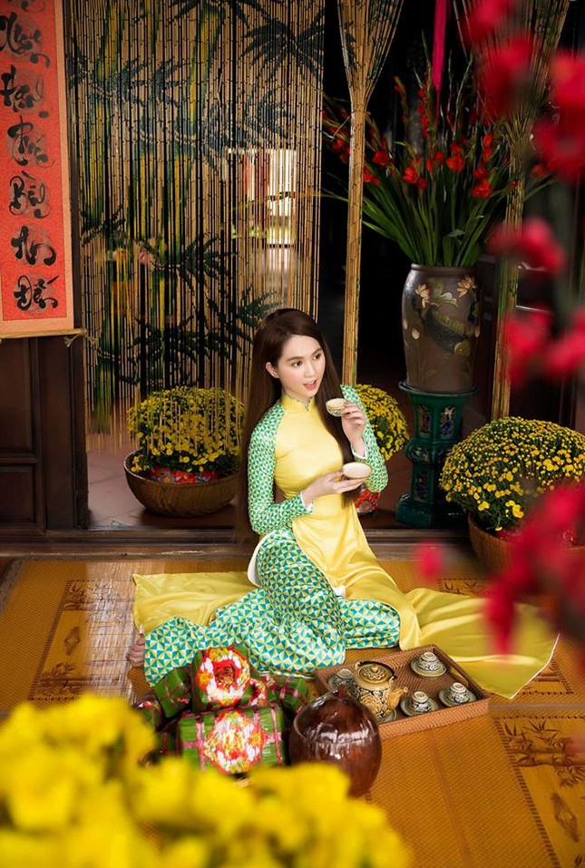 Ngọc Trinh gây ‘sốc’ khi tung ảnh nude đầu năm mới ảnh 1
