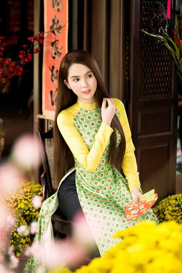 Ngọc Trinh gây ‘sốc’ khi tung ảnh nude đầu năm mới ảnh 3