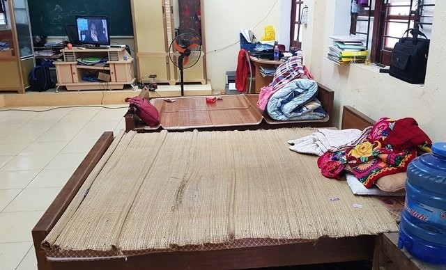 Ngôi trường suốt 3 năm thầy trò không có chỗ đi vệ sinh ảnh 4