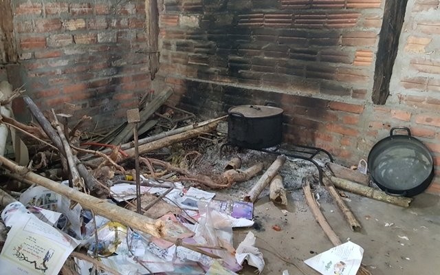 Ngôi trường suốt 3 năm thầy trò không có chỗ đi vệ sinh ảnh 6