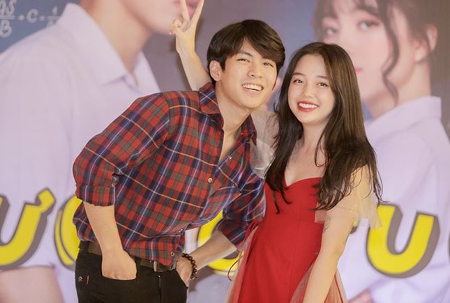 Showbiz 7/4: Cường Đô la bất ngờ đăng ảnh cưới và nói yêu Đàm Thu Trang ảnh 4