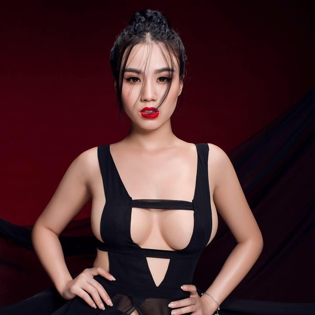 Linh Miu tung ảnh tình tứ với bạn trai thiếu gia Hà thành kém 2 tuổi ảnh 5